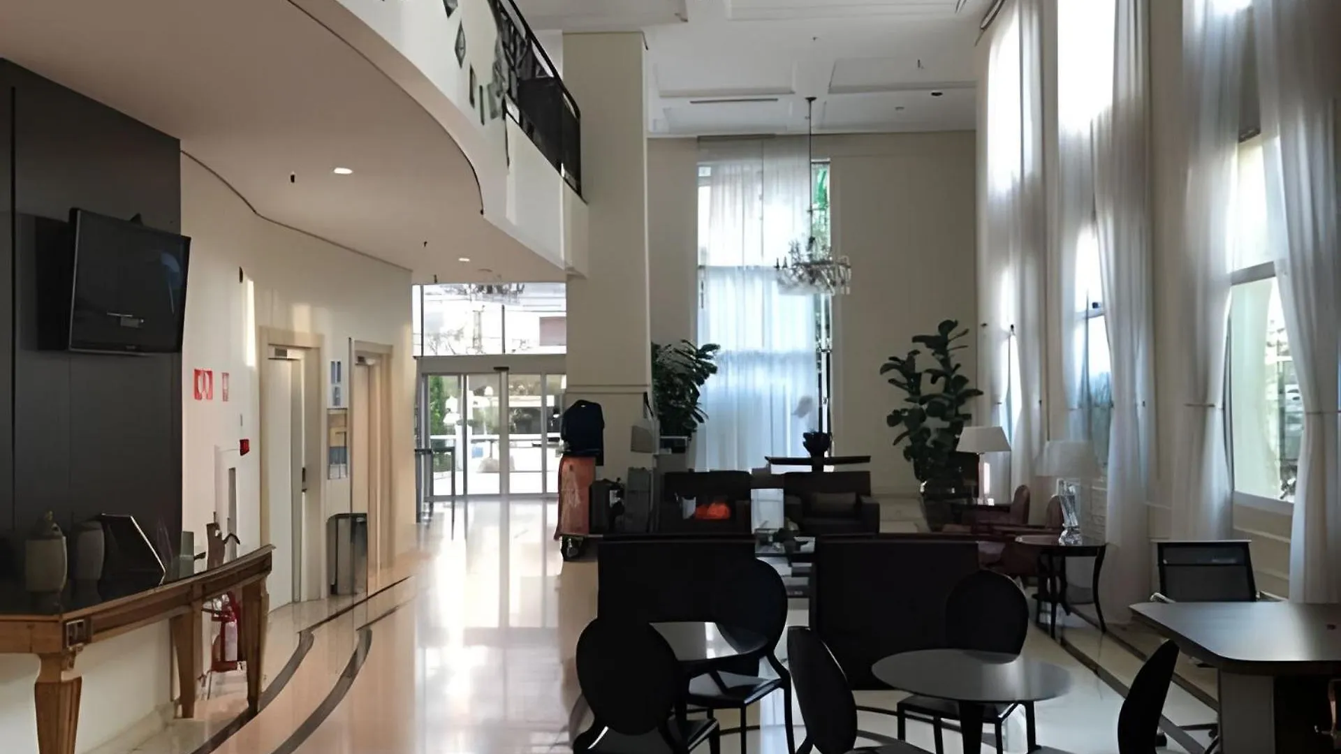 Appartamento Flat Localizado Na Rua Oscar Freire San Paolo