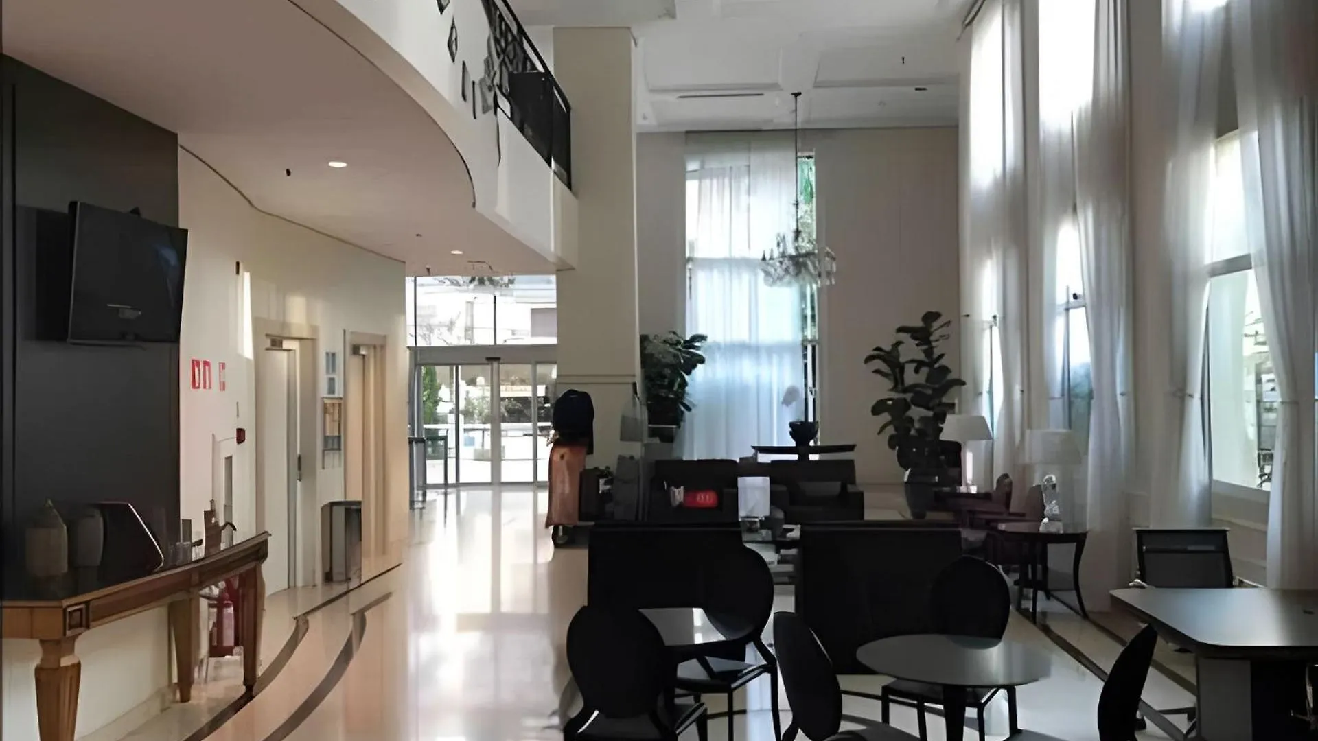 Appartamento Flat Localizado Na Rua Oscar Freire San Paolo